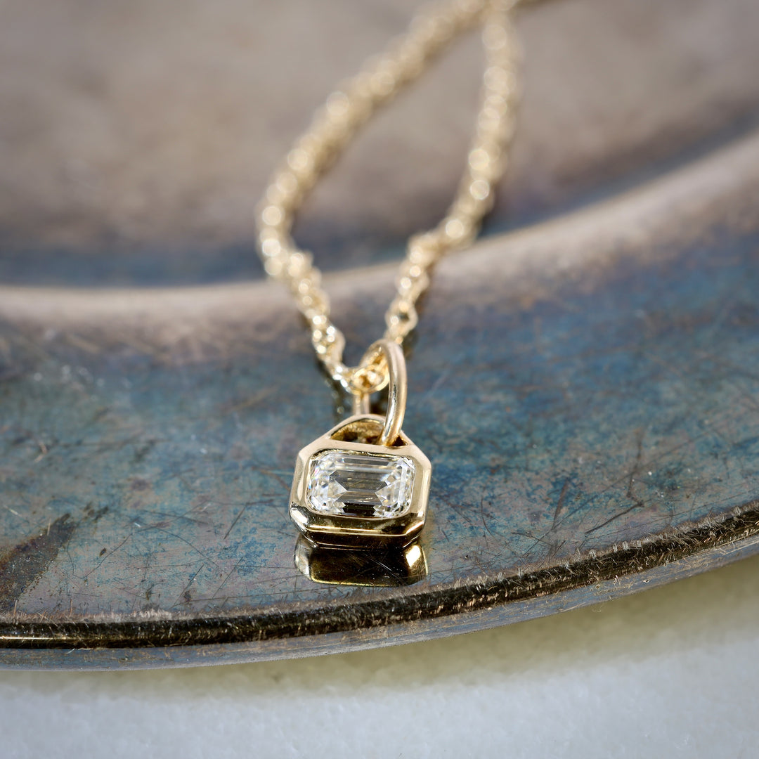 Natural Emerald Cut Diamond Pendant