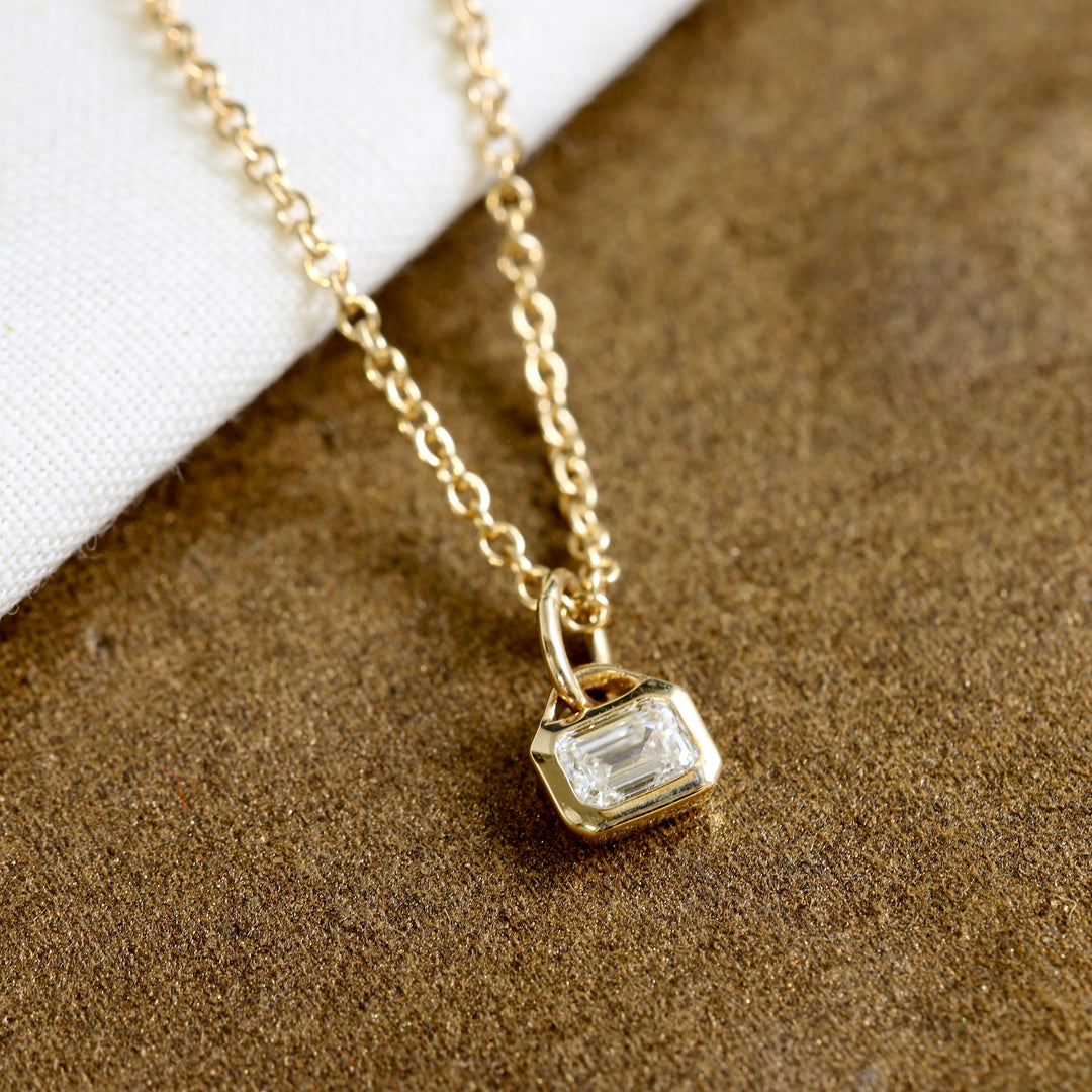Natural Emerald Cut Diamond Pendant