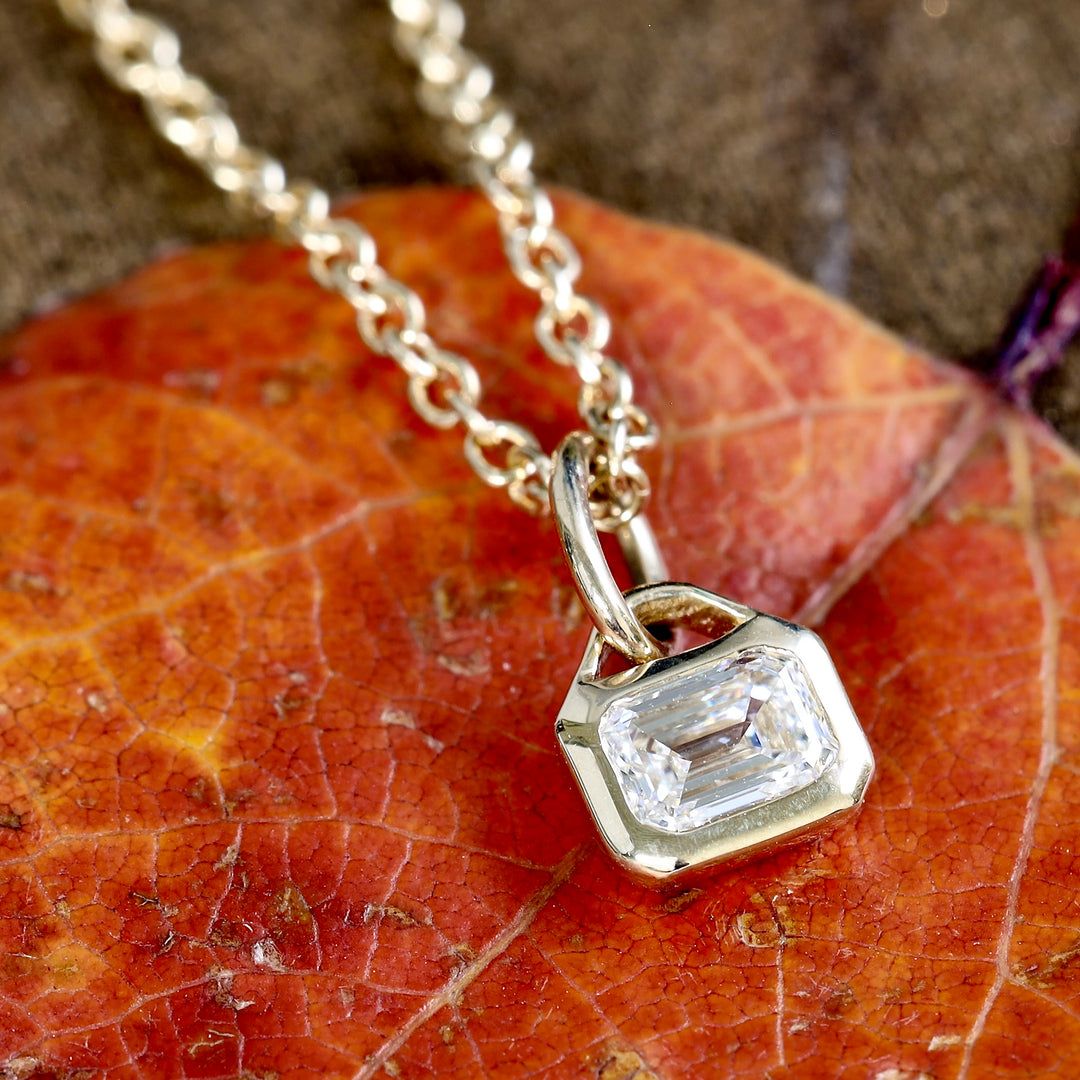 Natural Emerald Cut Diamond Pendant