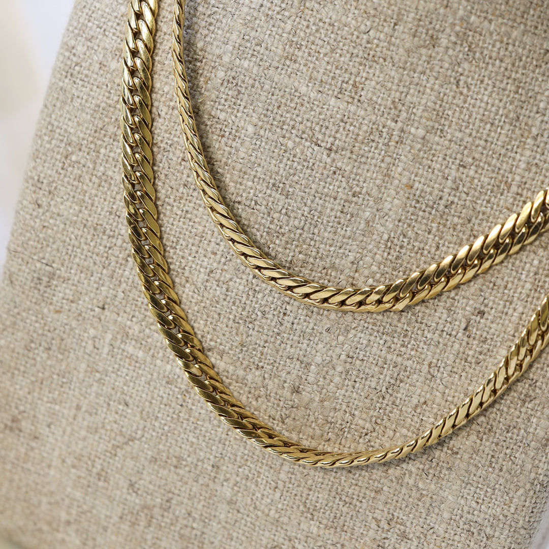 20" Flat Curb Chain Necklace in 18k Yellow